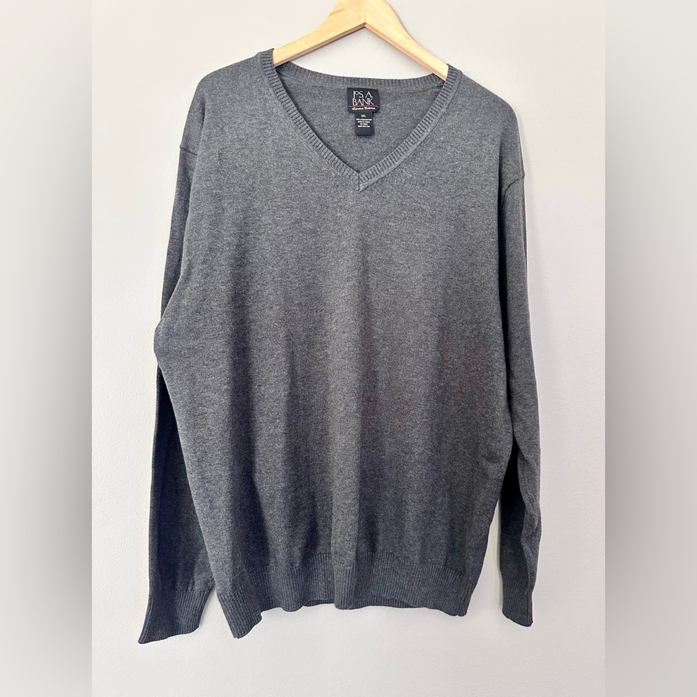JOS. A. Banks Men’s Charcoal V-Neck Sweater Size XXL